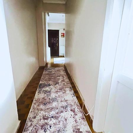 A Cozy Room Istanbul Exterior photo