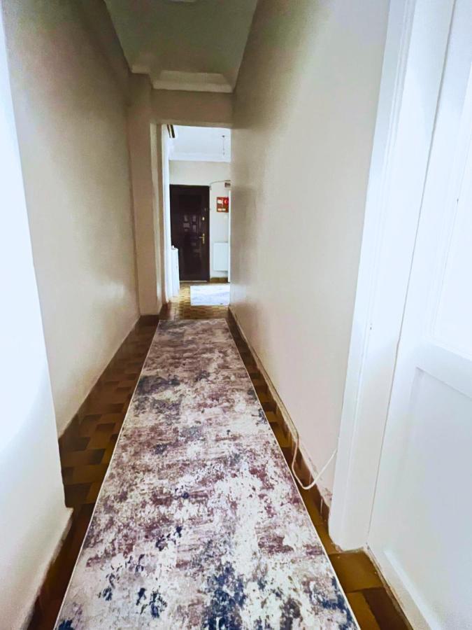 A Cozy Room Istanbul Exterior photo