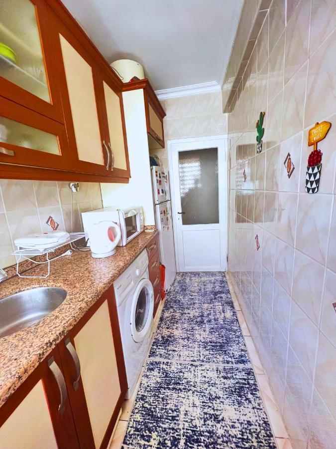 A Cozy Room Istanbul Exterior photo